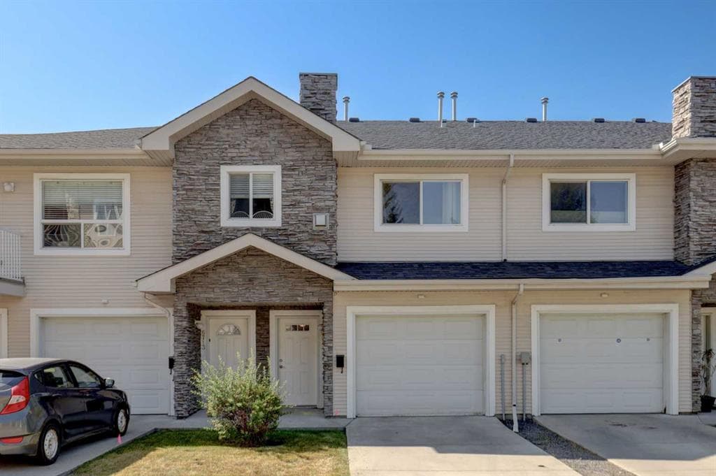 6711 Pinecliff Grove NE — photo 1