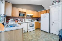 Thumbnail 13