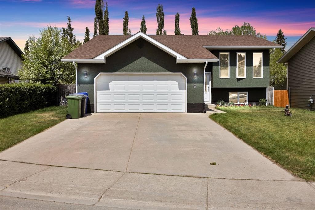 38 Balsam Crescent — photo 1