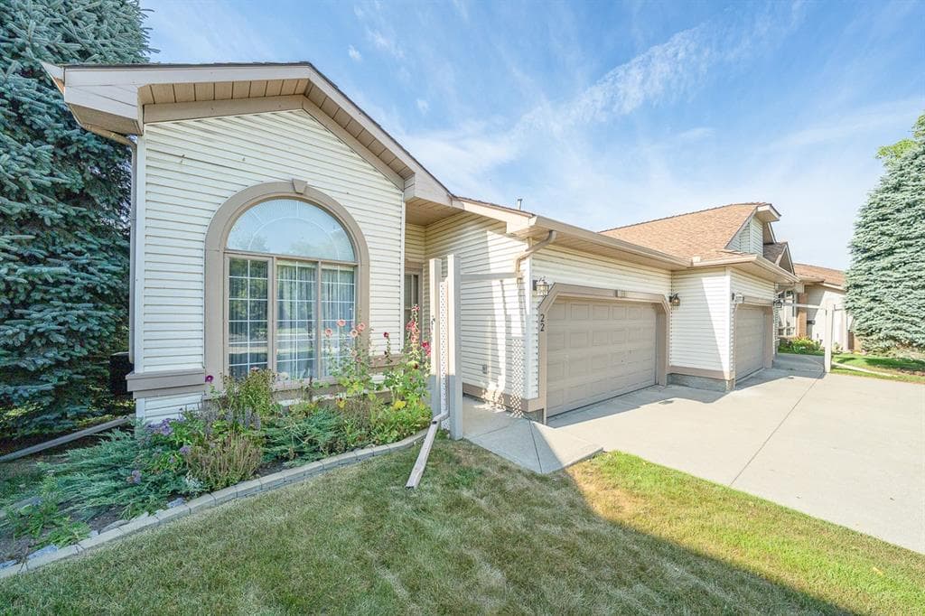 2-bed Semi-detached for sale at 22 Douglas Woods Park SE, Calgary