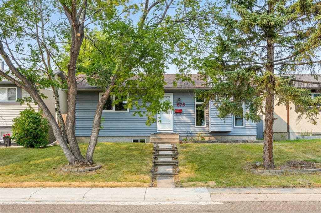 875 Pinecliff Drive NE — photo 1