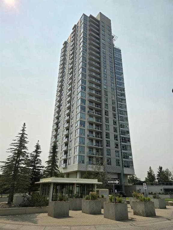 1103, 77 Spruce Place SW — photo 1
