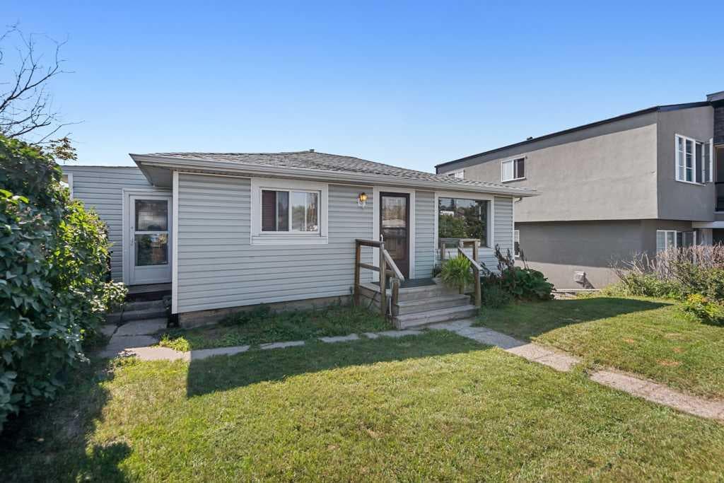 3-bed Detached for sale at 4503 Bowness Road NW, Calgary