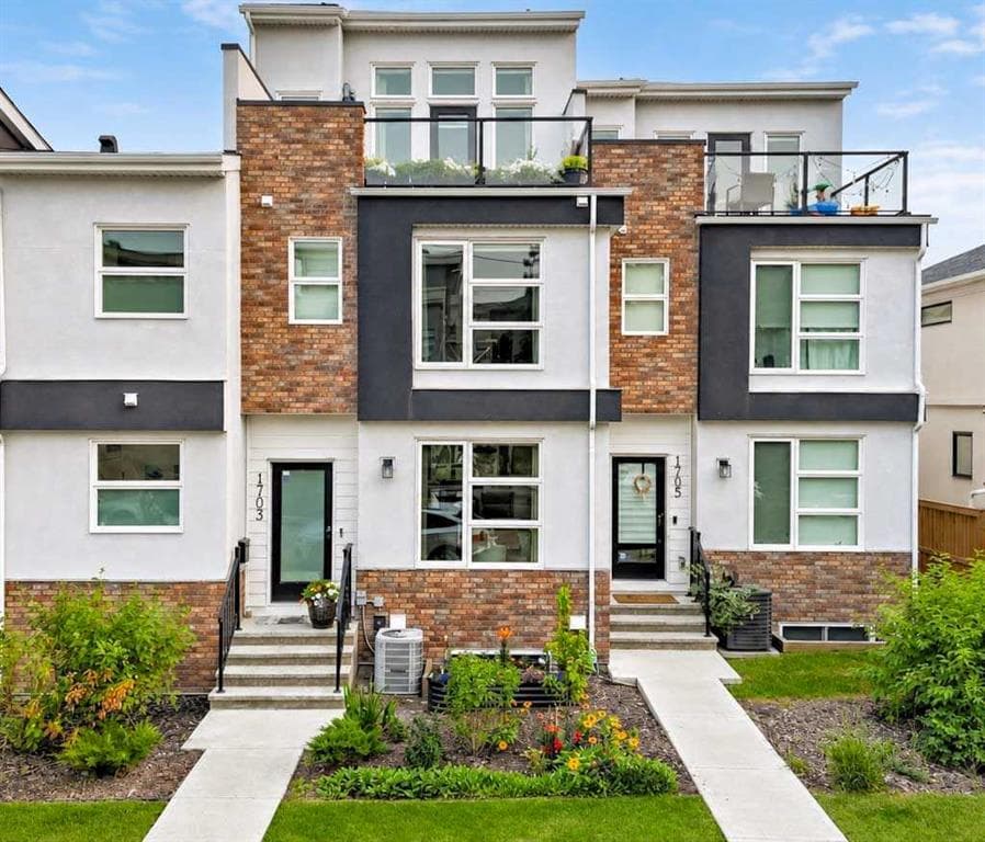 1703 31 Avenue SW — photo 1