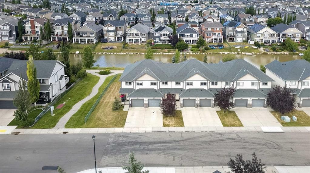 224 Bayside Point SW — photo 1