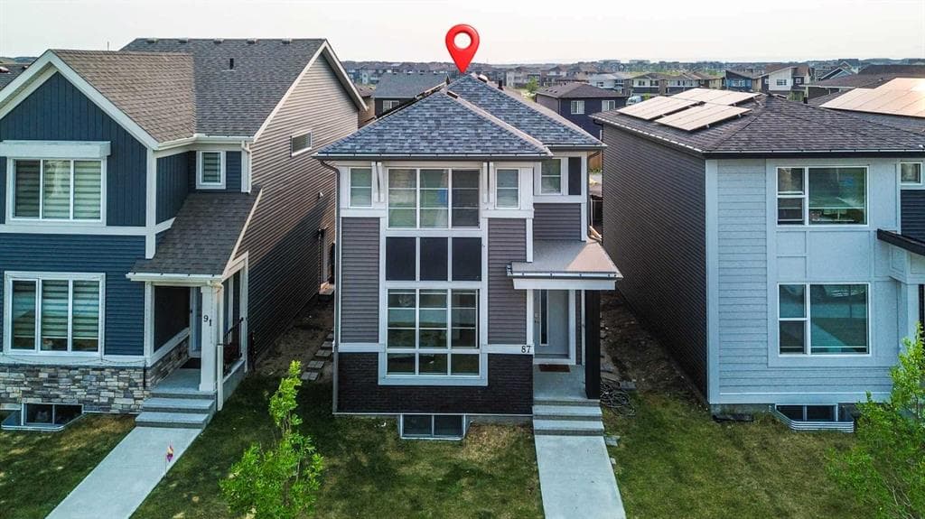 87 Corner Meadows Grove NE — photo 1