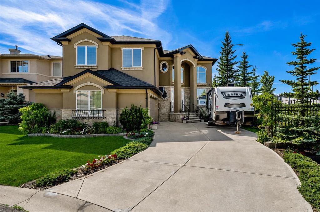5-bed Detached for sale at 40 Sienna Park Crescent SW, Calgary