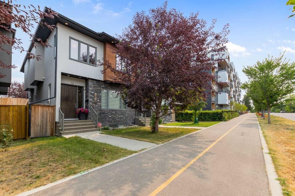 4-bed Semi-detached for sale at 2020 37 Street SW, Calgary