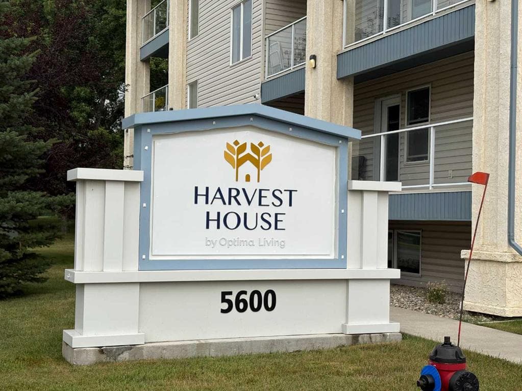 105, 5600 Sunrise Crescent — photo 1