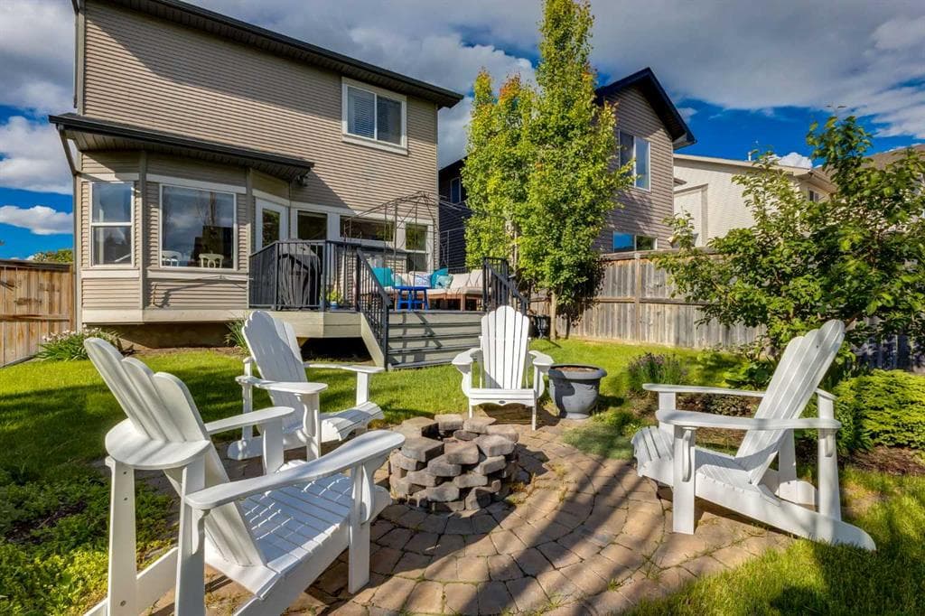 5 Brightonstone Grove SE — photo 1