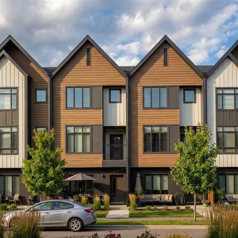 2-bed Townhouse for sale at 3873 155 Avenue SW, Calgary