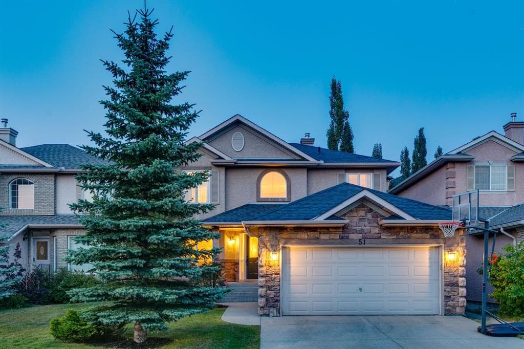 51 Sienna Park Crescent SW — photo 1