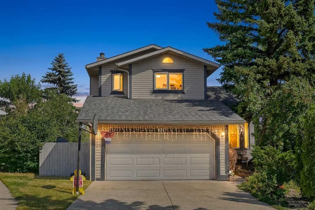 3-bed Detached for sale at 627 Macewan Valley Road NW, Calgary