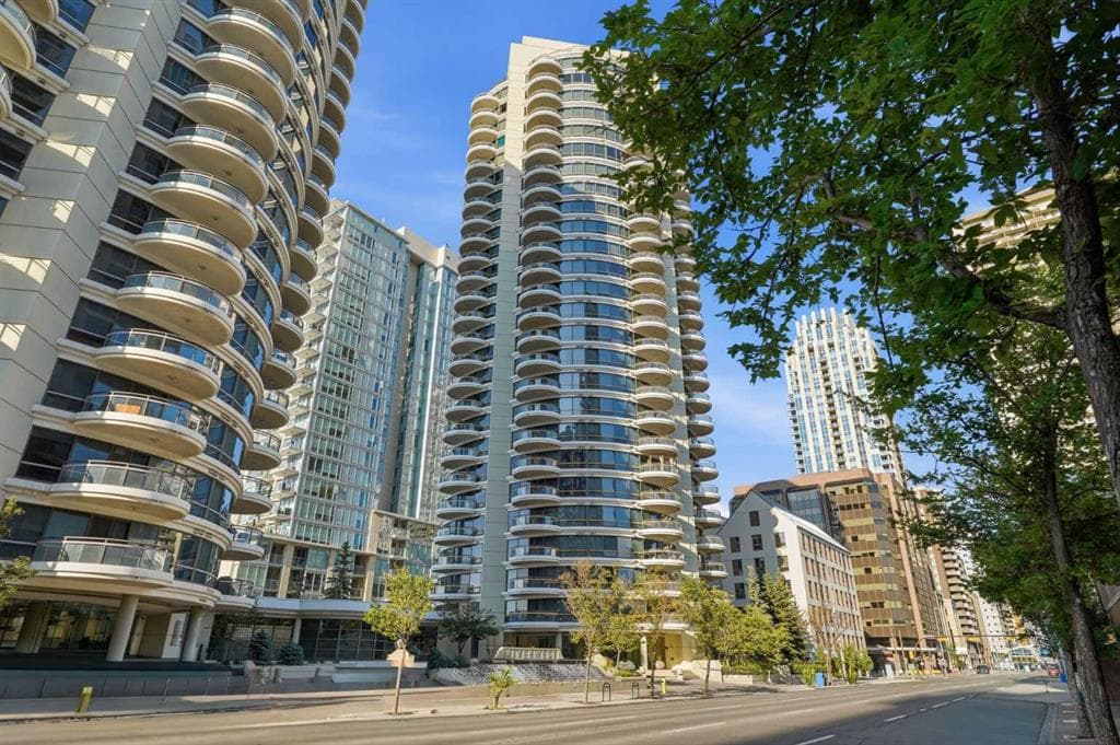 2-bed Apartment for sale at 305, 1078 6 Avenue SW, Calgary