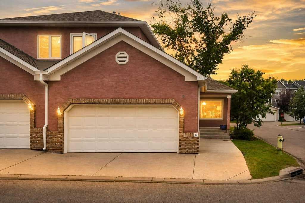 4 Inglewood Landing SE — photo 1