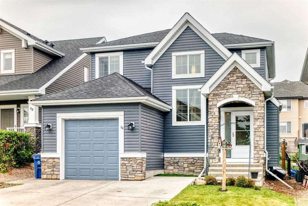 3-bed Detached for sale at 64 Sunset Square, Cochrane