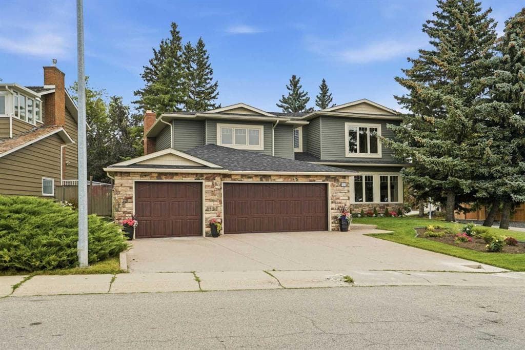 3-bed Detached for sale at 1131 Edgemont Road NW, Calgary