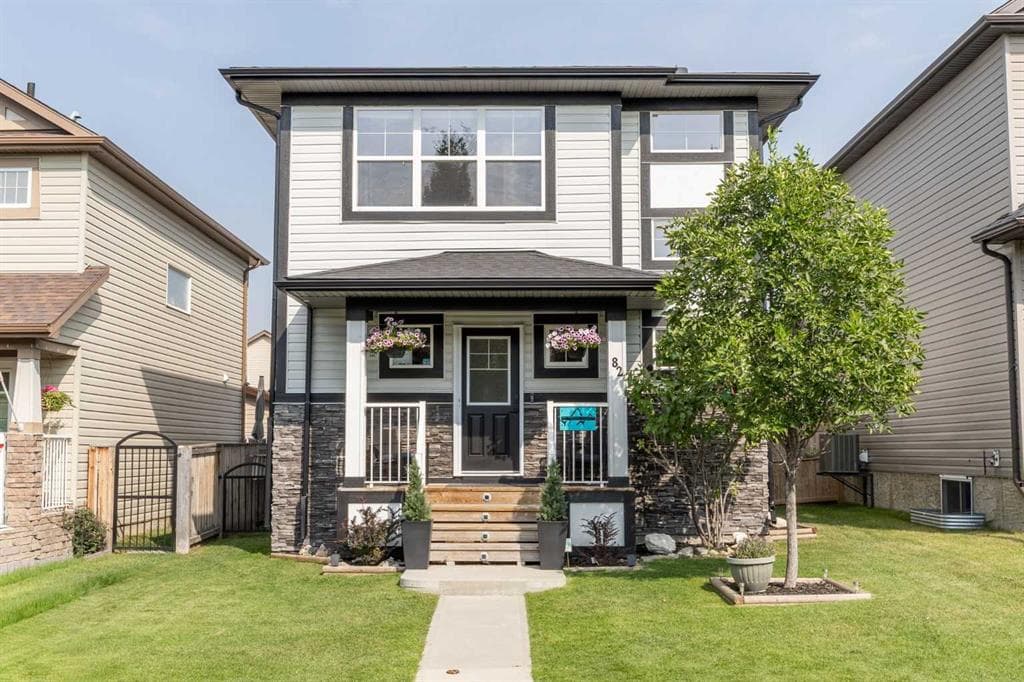 3-bed Detached for sale at 82 Cimarron Grove Close, Okotoks