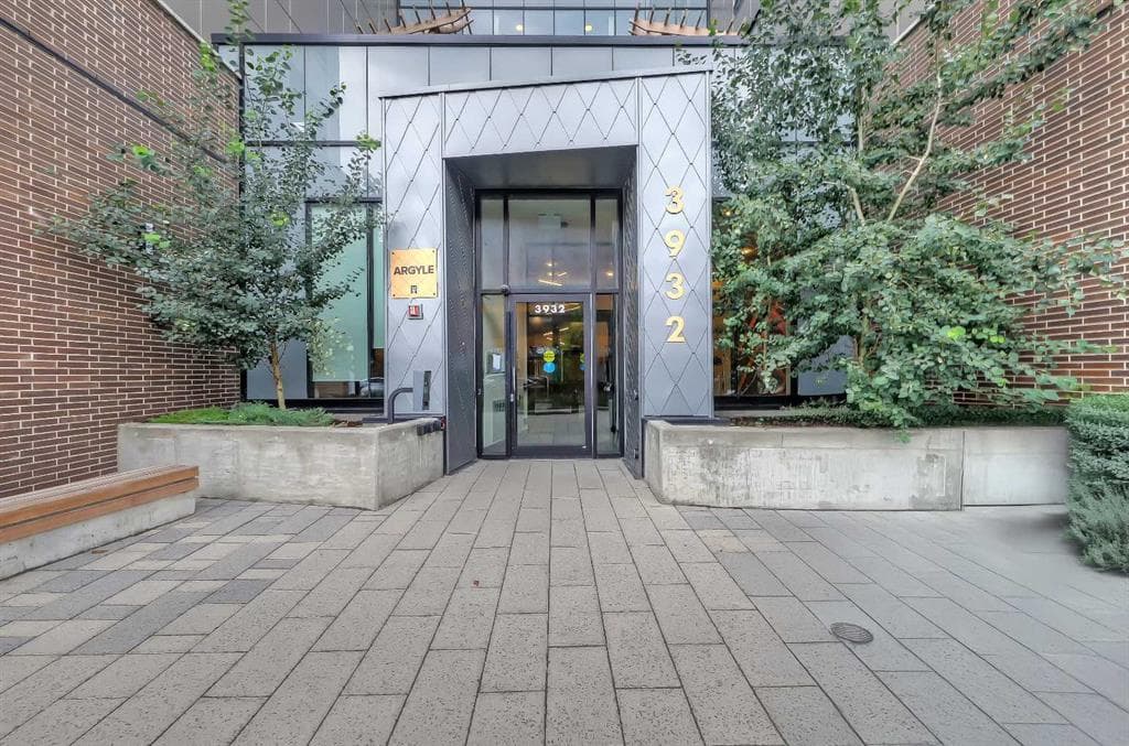 1-bed Apartment for sale at 623, 3932 University Avenue NW, Calgary