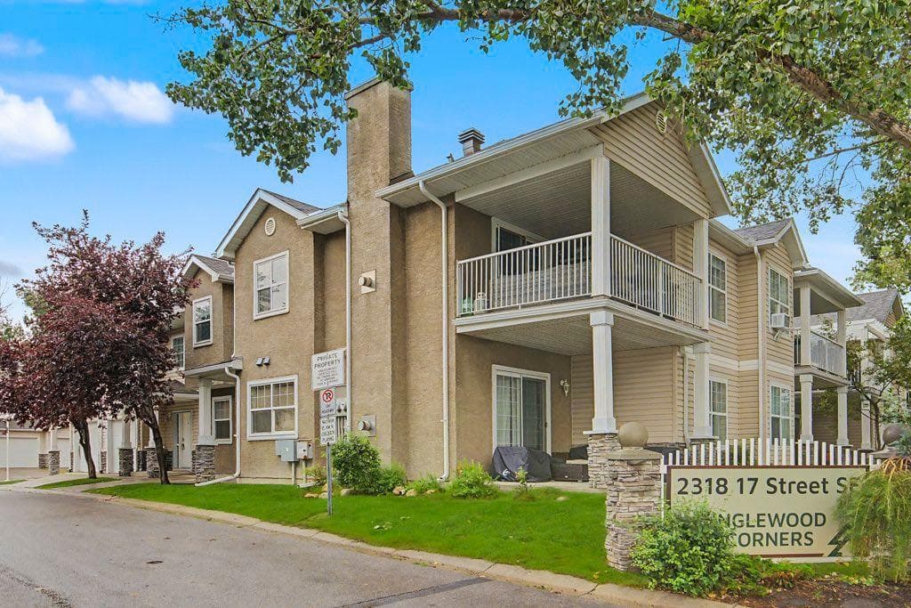 2-bed Townhouse for sale at 16, 2318 17 Street SE, Calgary