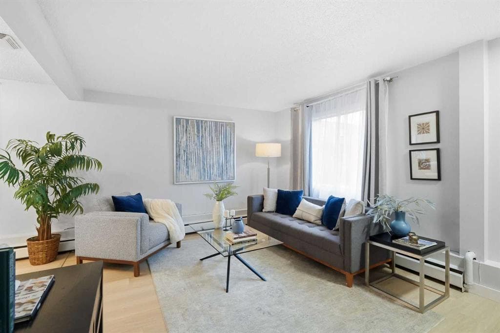 3-bed Townhouse for sale at 99, 3809 45 Street SW, Calgary