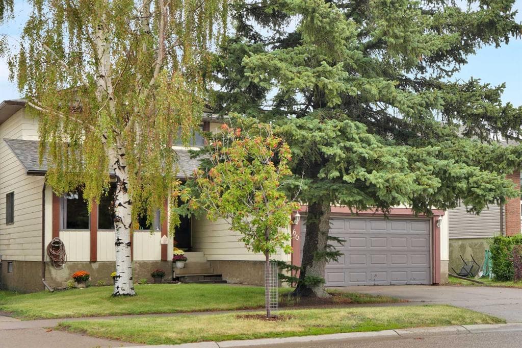 60 Beddington Drive NE — photo 1