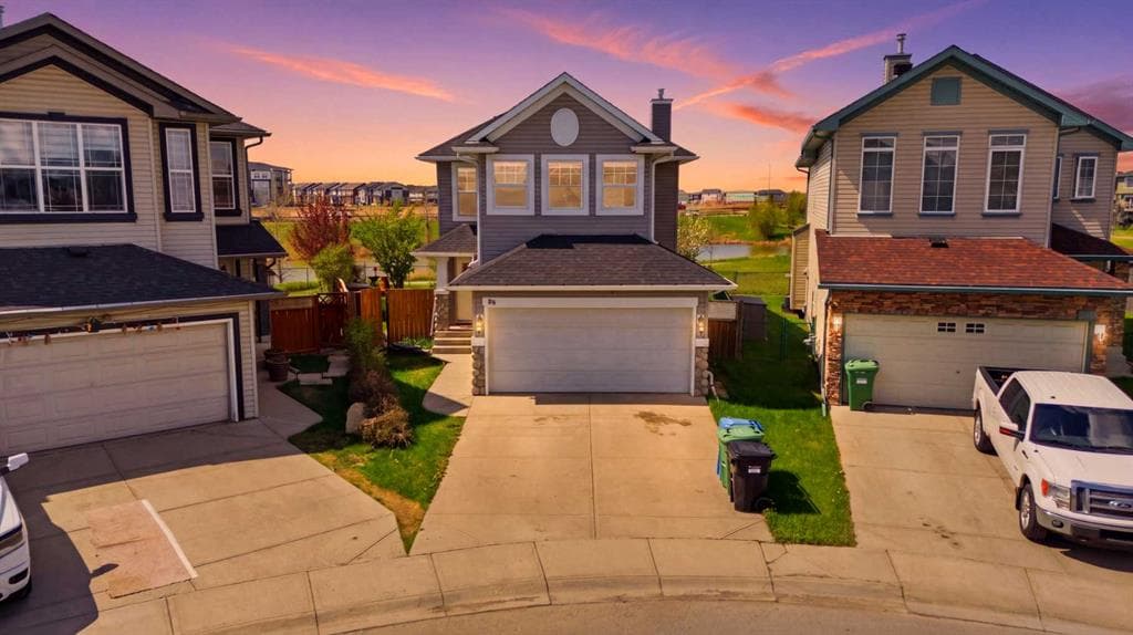 86 Saddlecrest Close NE — photo 1