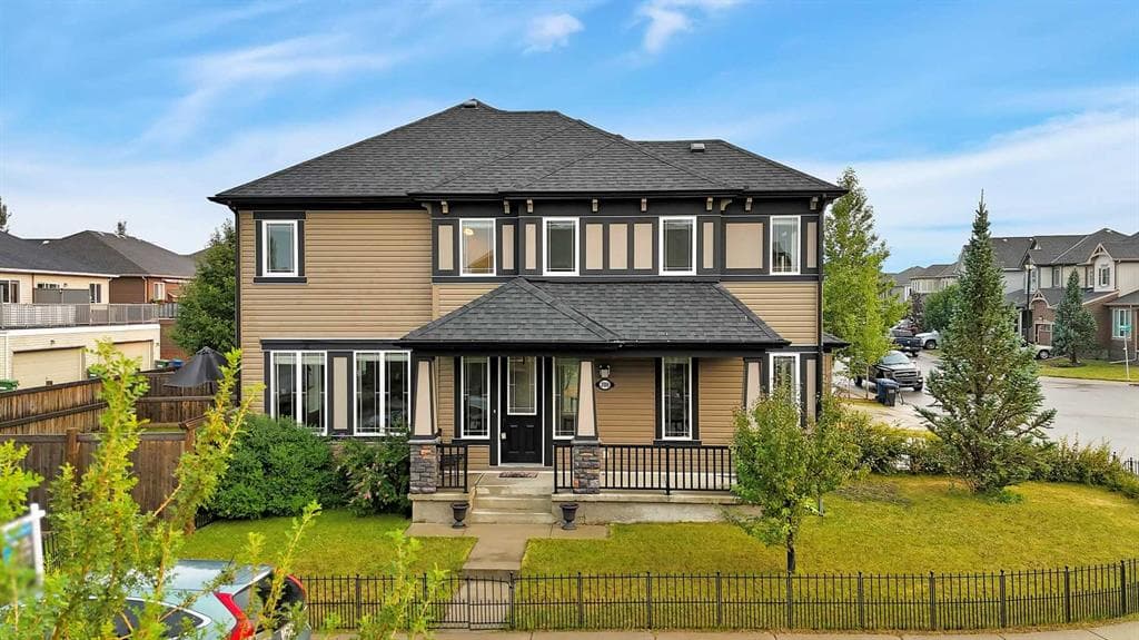 4-bed Detached for sale at 200 Windgate Close SW, Airdrie