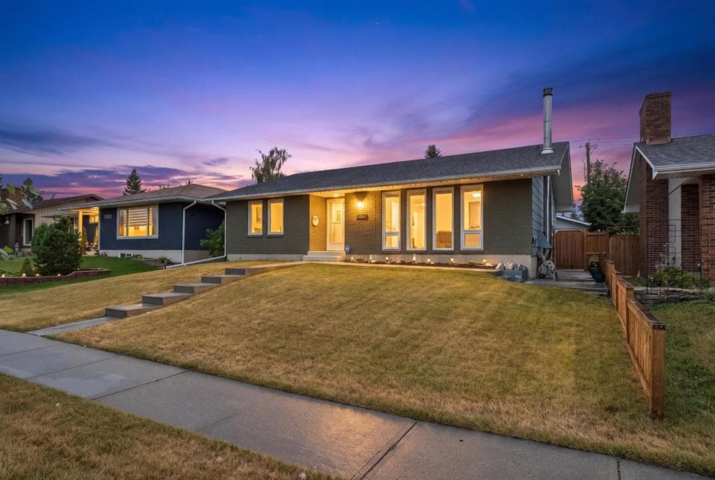 4-bed Detached for sale at 14211 Parkland Boulevard SE, Calgary