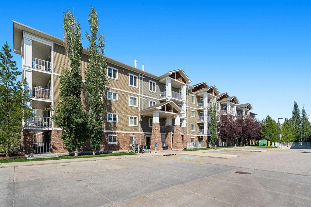 2-bed Apartment for sale at 208, 304 Cranberry Park SE, Calgary