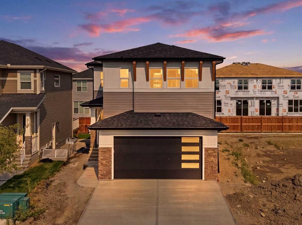 5-bed Detached for sale at 319 Kinniburgh Loop, Chestermere