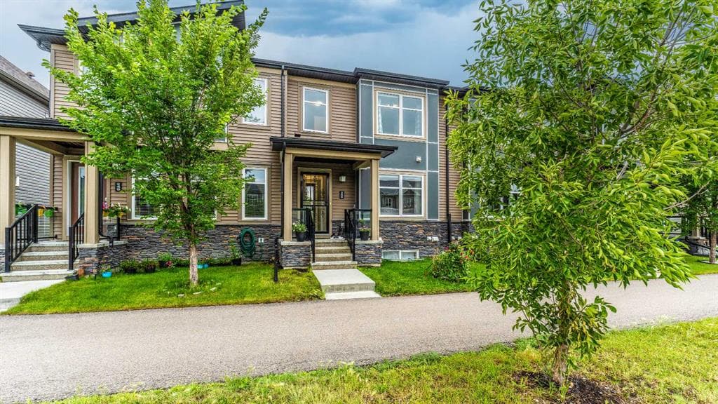 3-bed Townhouse for sale at 245 Cityscape Boulevard NE, Calgary