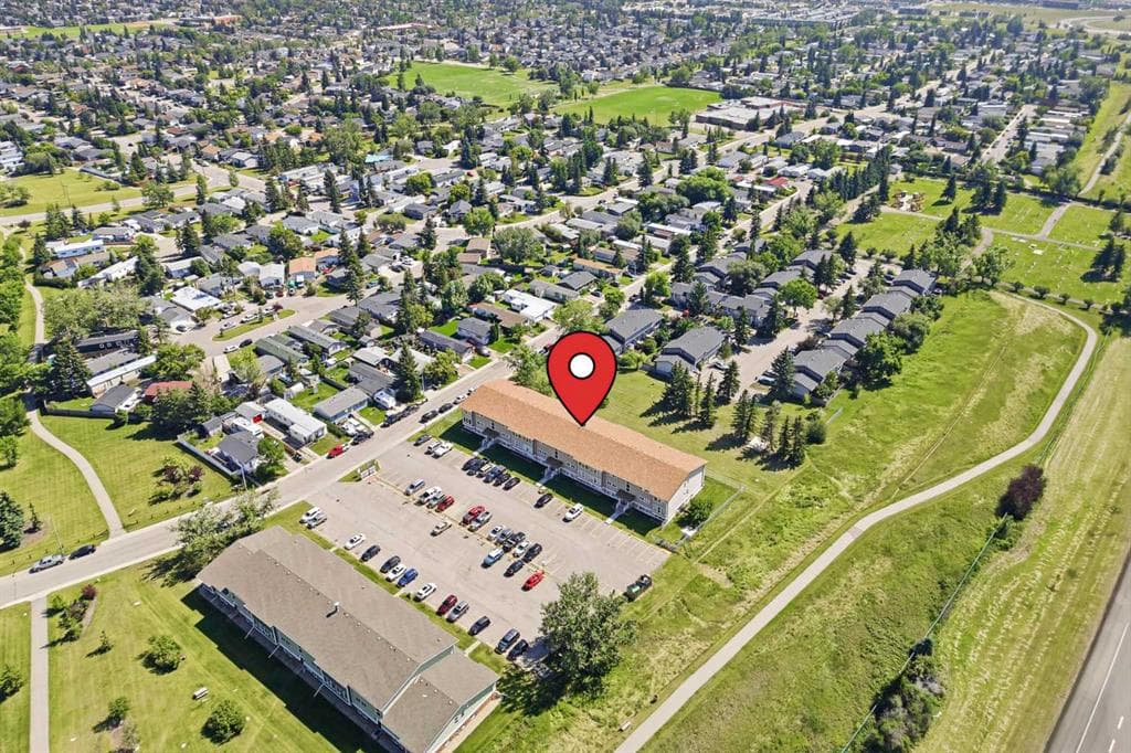 2-bed Apartment for sale at 220, 101 Big Hill Way SE, Airdrie