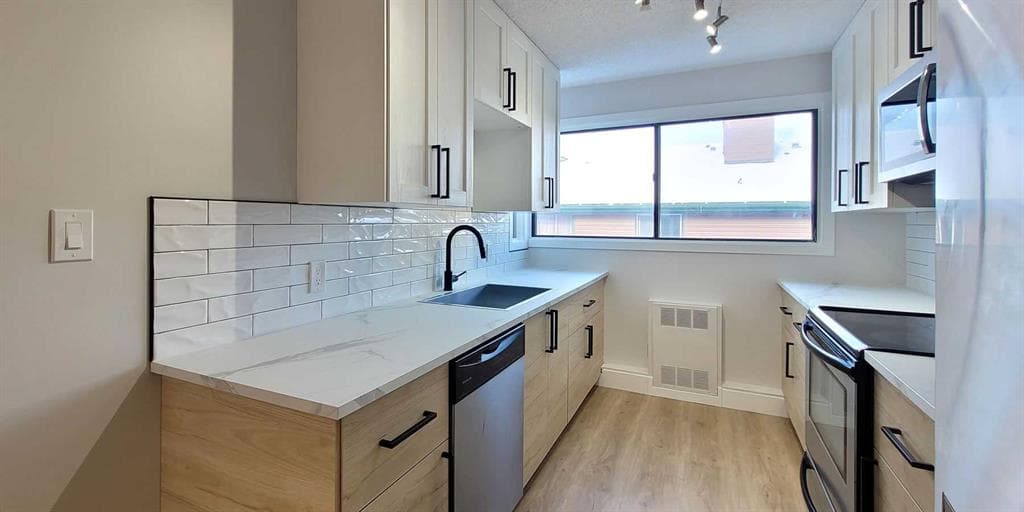 2-bed Townhouse for sale at 29, 2400 15 Street SW, Calgary
