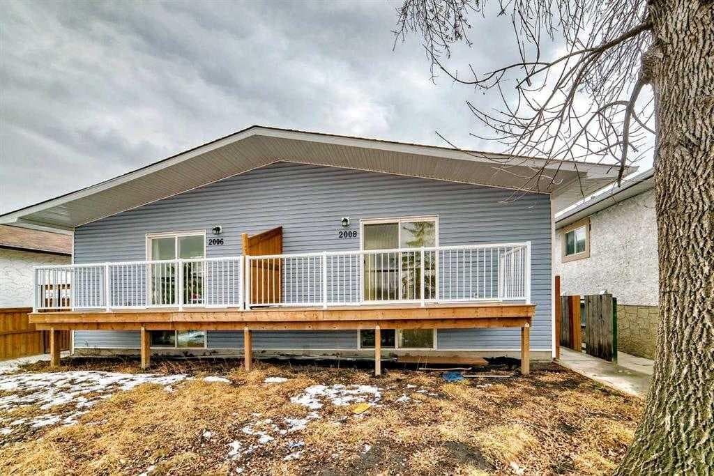 5-bed Semi-detached for sale at 2008 41 Street SE, Calgary