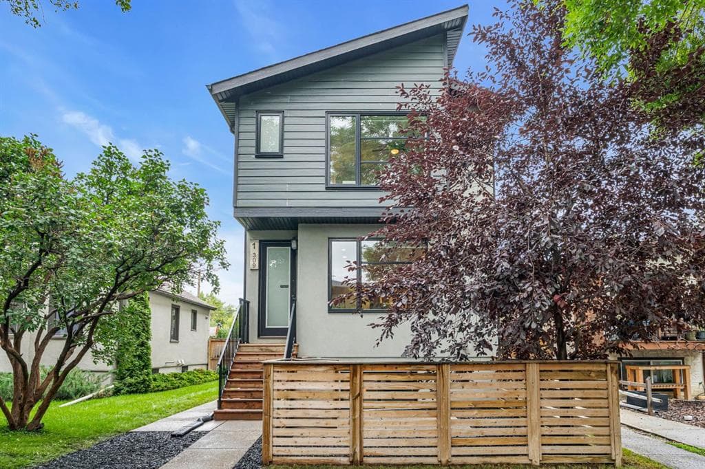 3-bed Semi-detached for sale at 1, 309 12 Avenue NE, Calgary