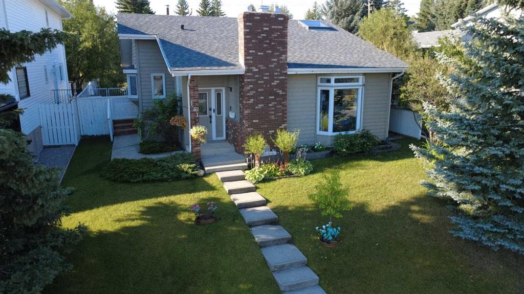151 Sandstone Place NW — photo 1