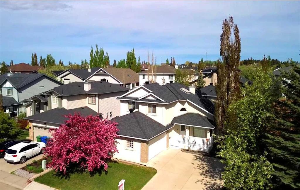 3-bed Detached for sale at 164 COVE Road, Chestermere