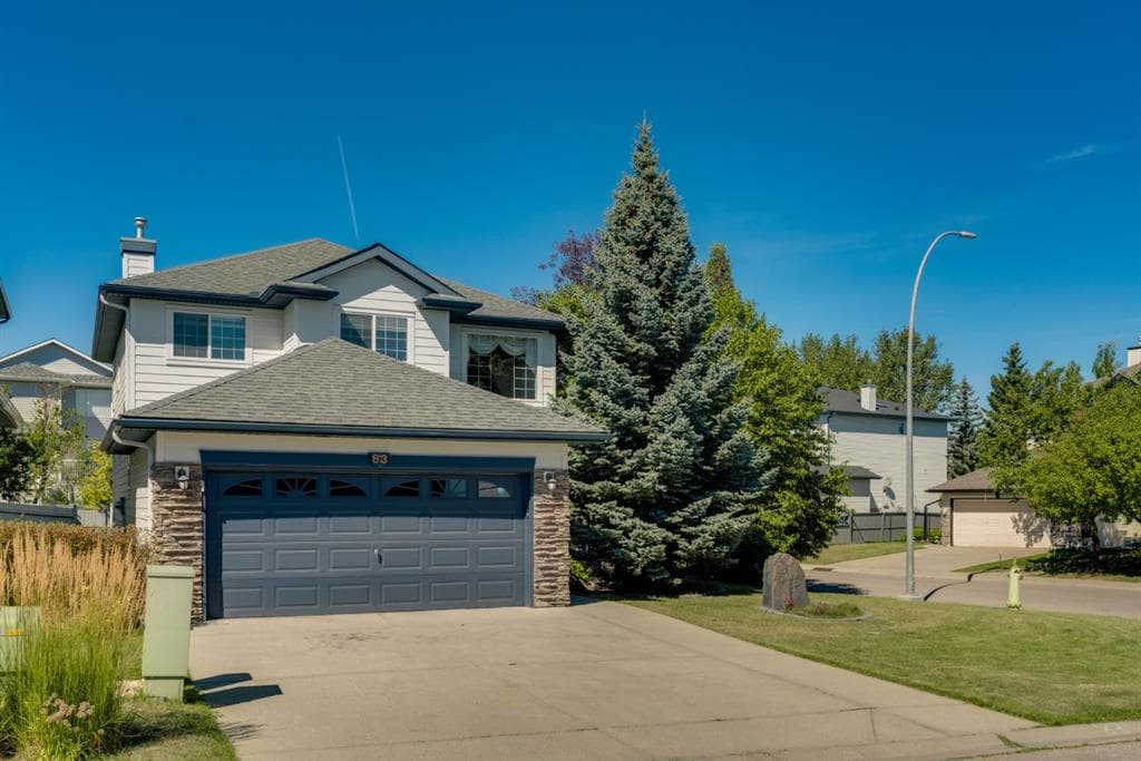 83 Panorama Hills Close NW — photo 1