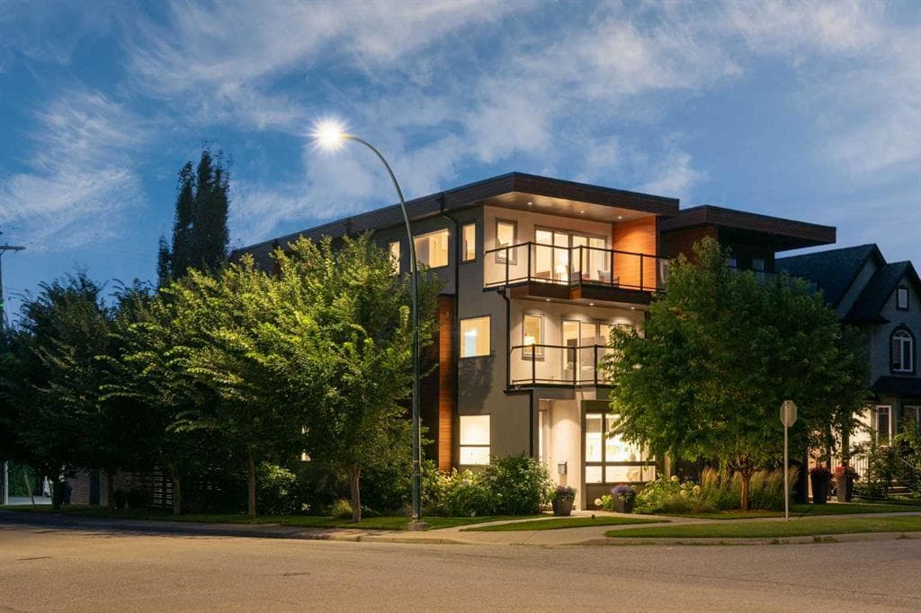 4-bed Detached for sale at 2201 Bowness Road NW, Calgary