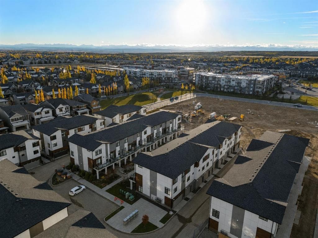 2-bed Townhouse for sale at 414, 8235 8 Avenue SW, Calgary