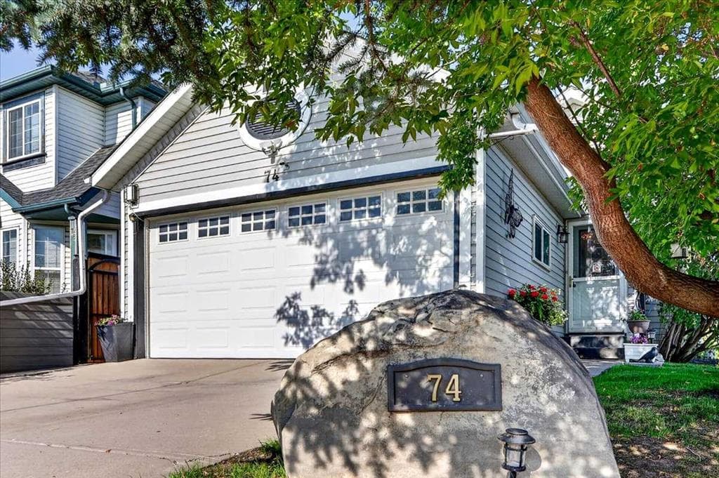 74 San Diego Manor NE — photo 1
