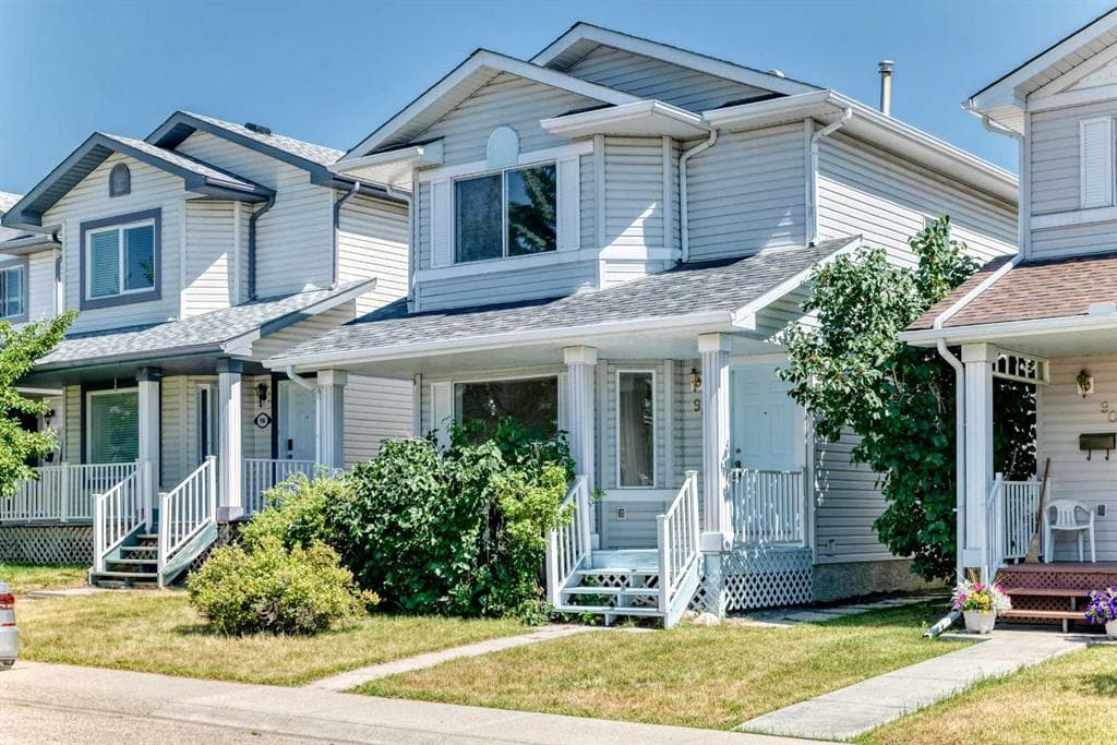 3-bed Detached for sale at 94 Arbour Wood Mews NW, Calgary