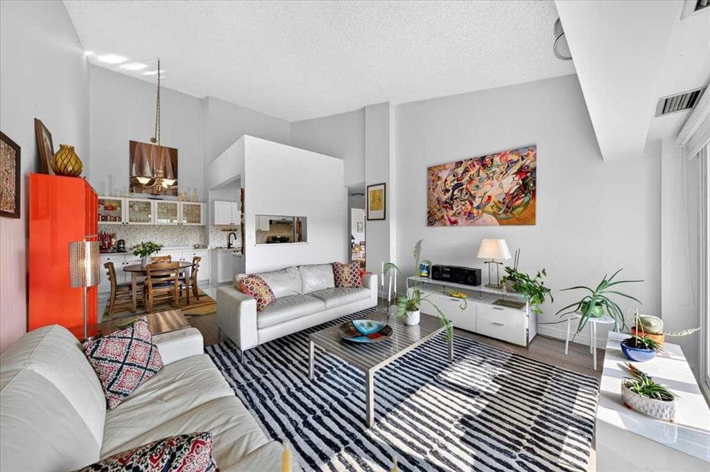 2-bed Apartment for sale at 2410, 202 Braeglen Close SW, Calgary