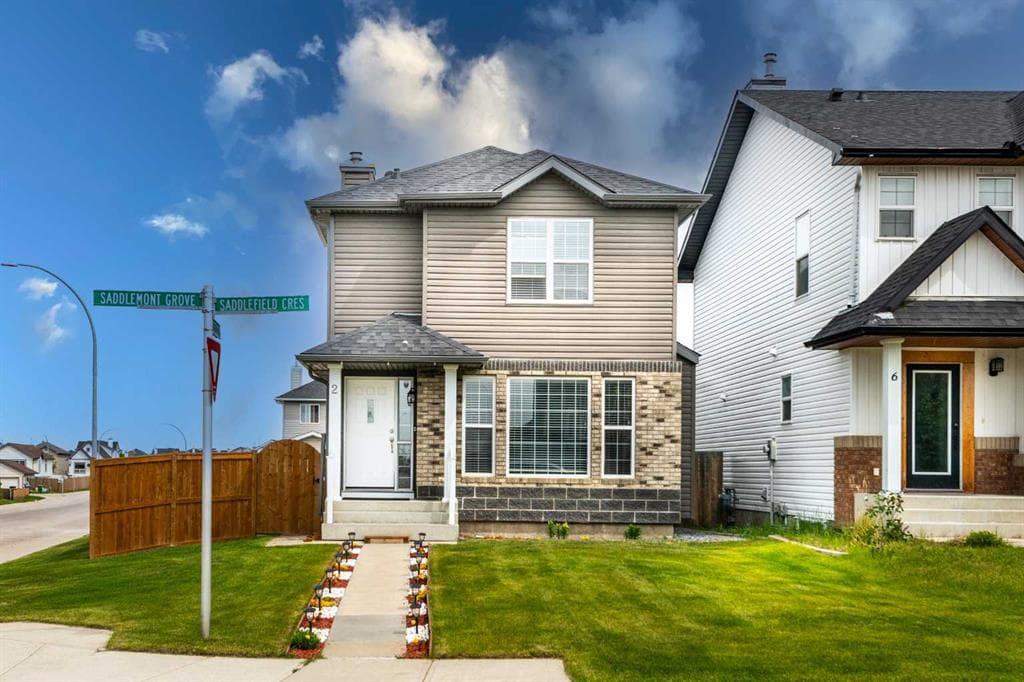 4-bed Detached for sale at 2 Saddlefield Crescent NE, Calgary