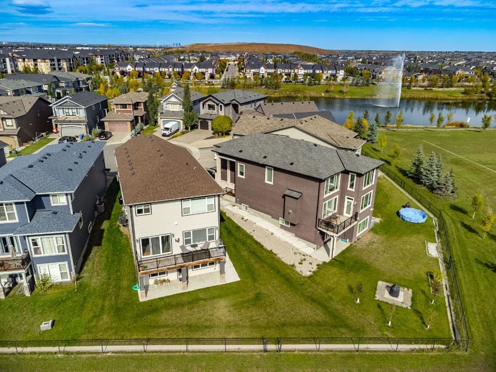 5-bed Detached for sale at 32 Legacy Cove SE, Calgary