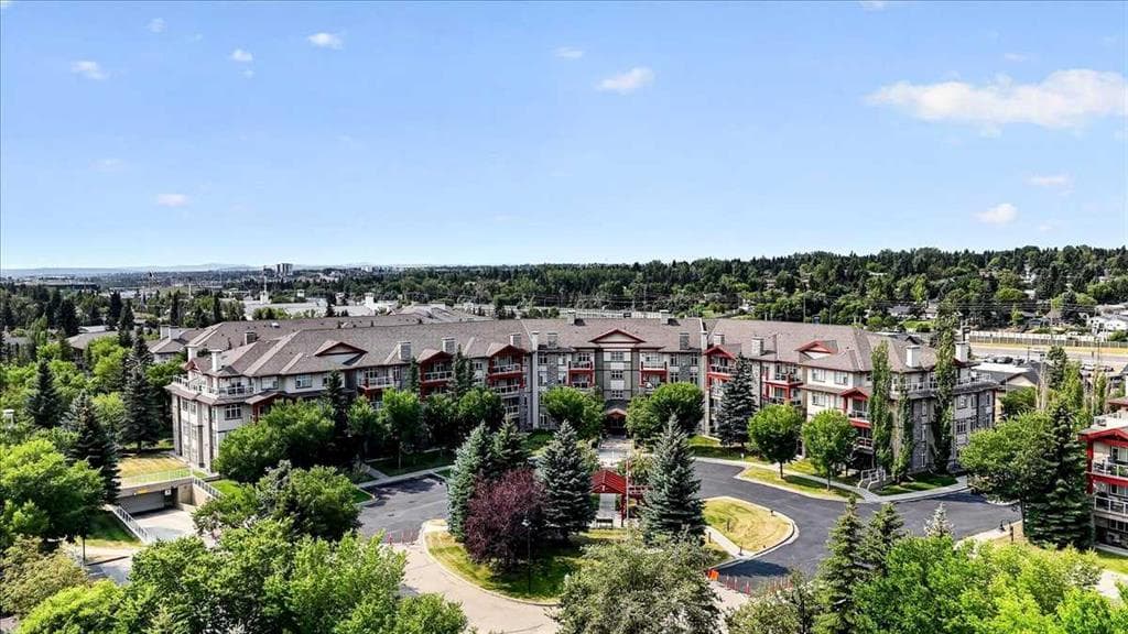 1109, 1109 Lake Fraser Green SE — photo 1
