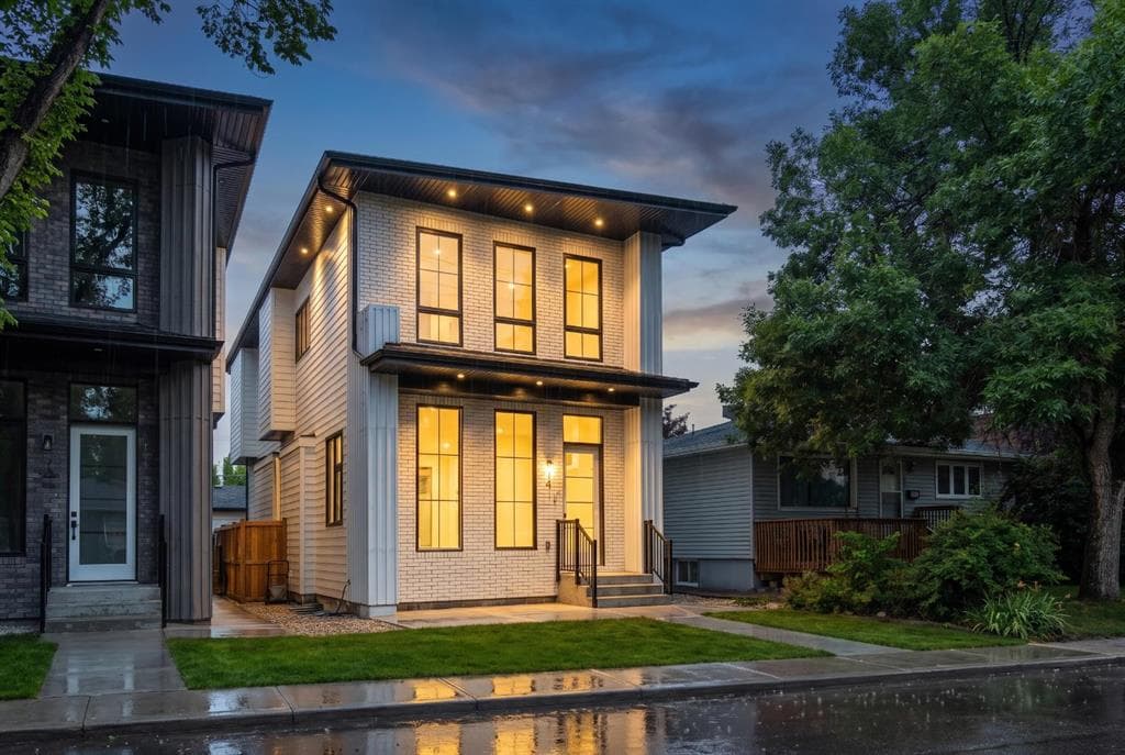 4-bed Detached for sale at 514 37 Street SW, Calgary