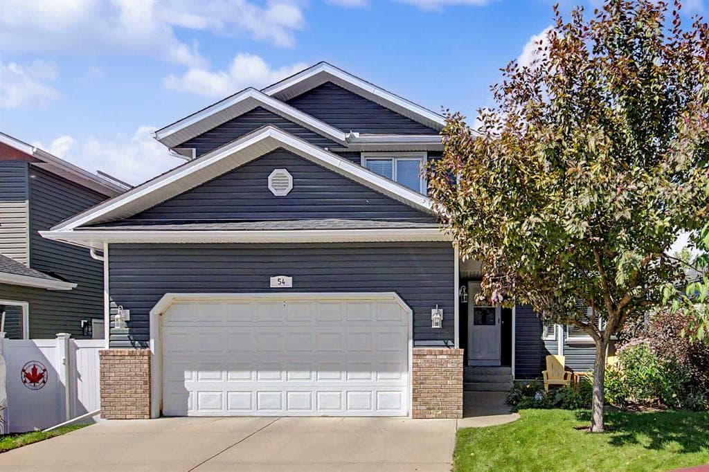 54 Edendale Crescent SE — photo 1