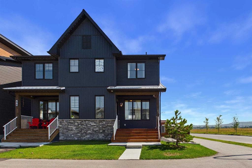 3-bed Semi-detached for sale at 182 Rowley Gate NW, Calgary